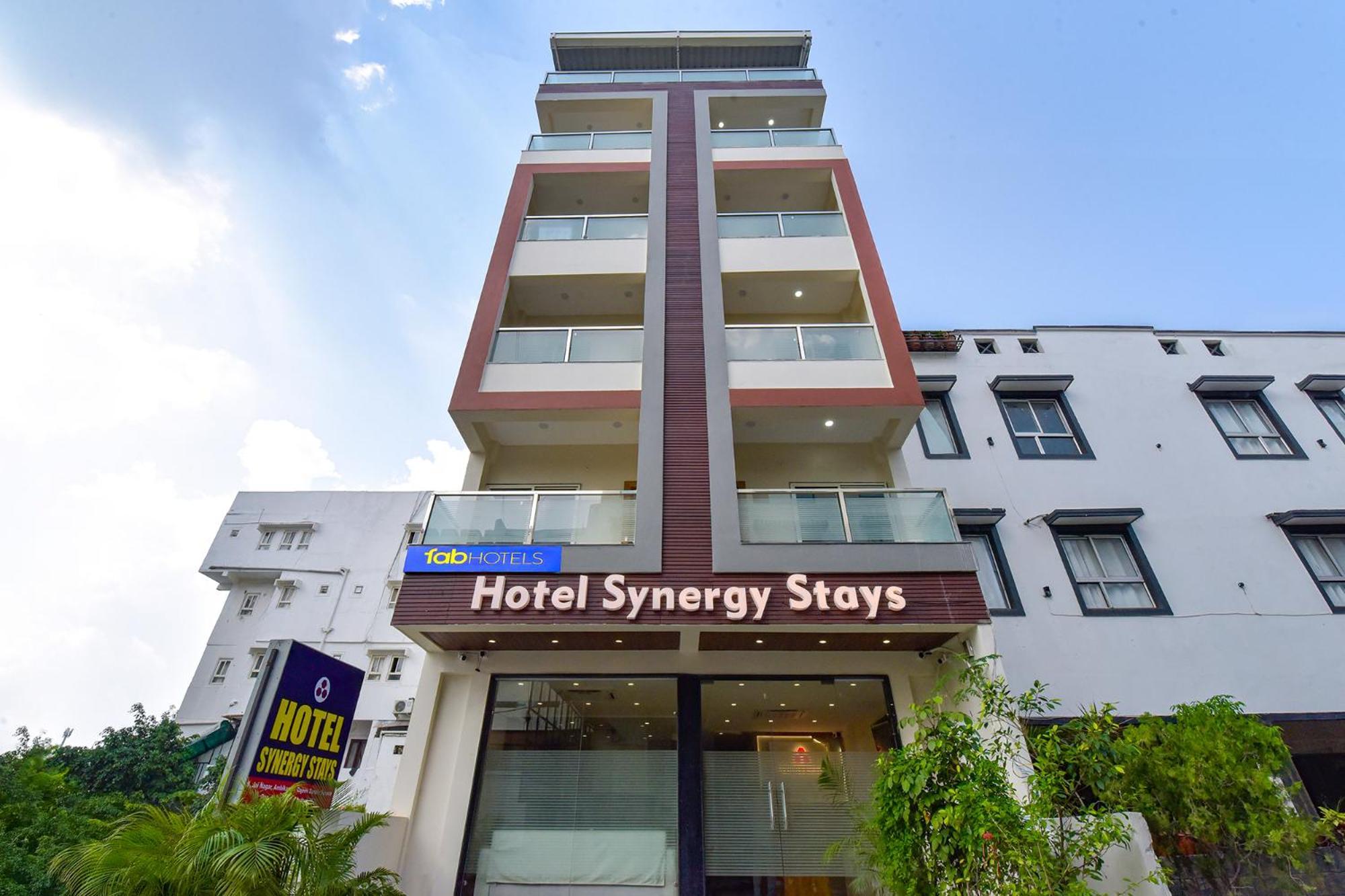 Fabhotel Synergy Stays インドール エクステリア 写真