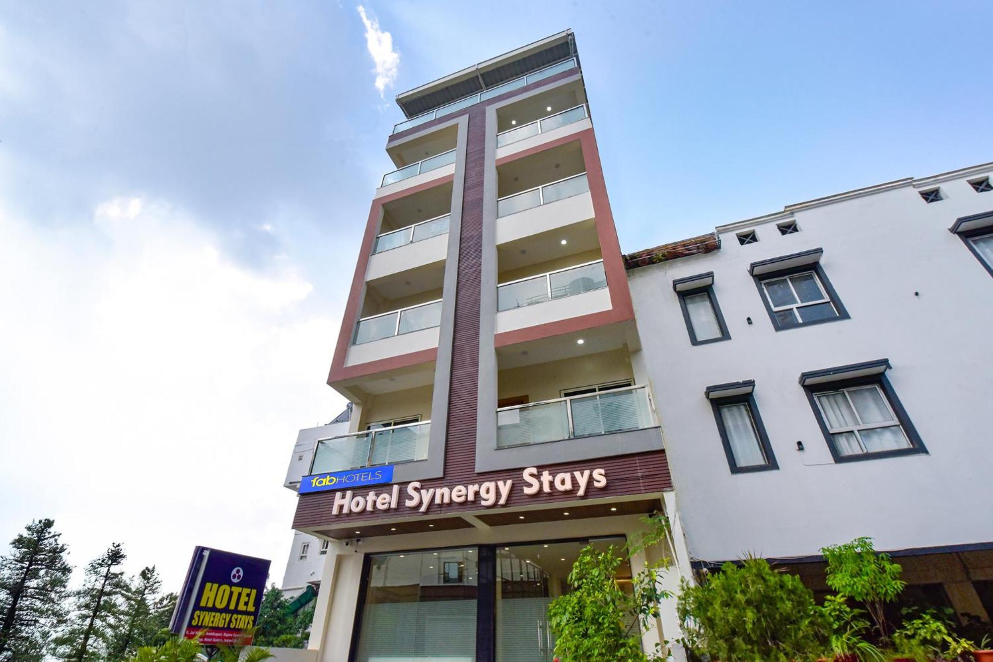 Fabhotel Synergy Stays インドール エクステリア 写真
